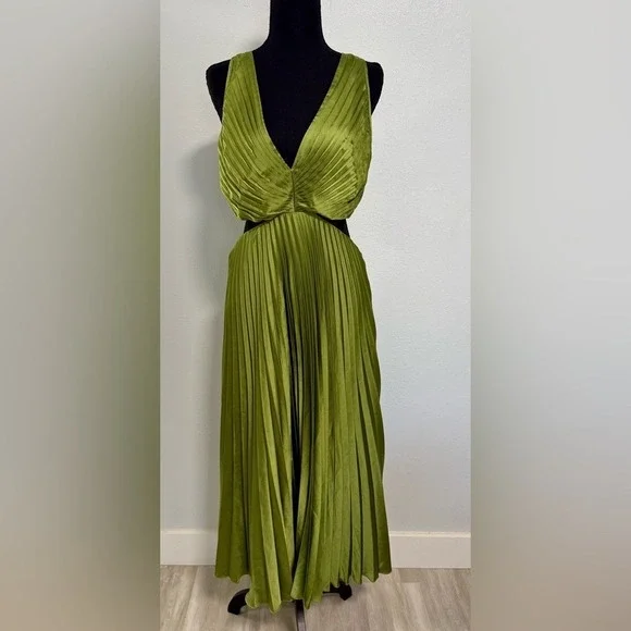 NWT Abercrombie & Fitch Green Pleated Cut Out Maxi sz Large - Picture 3 of 8